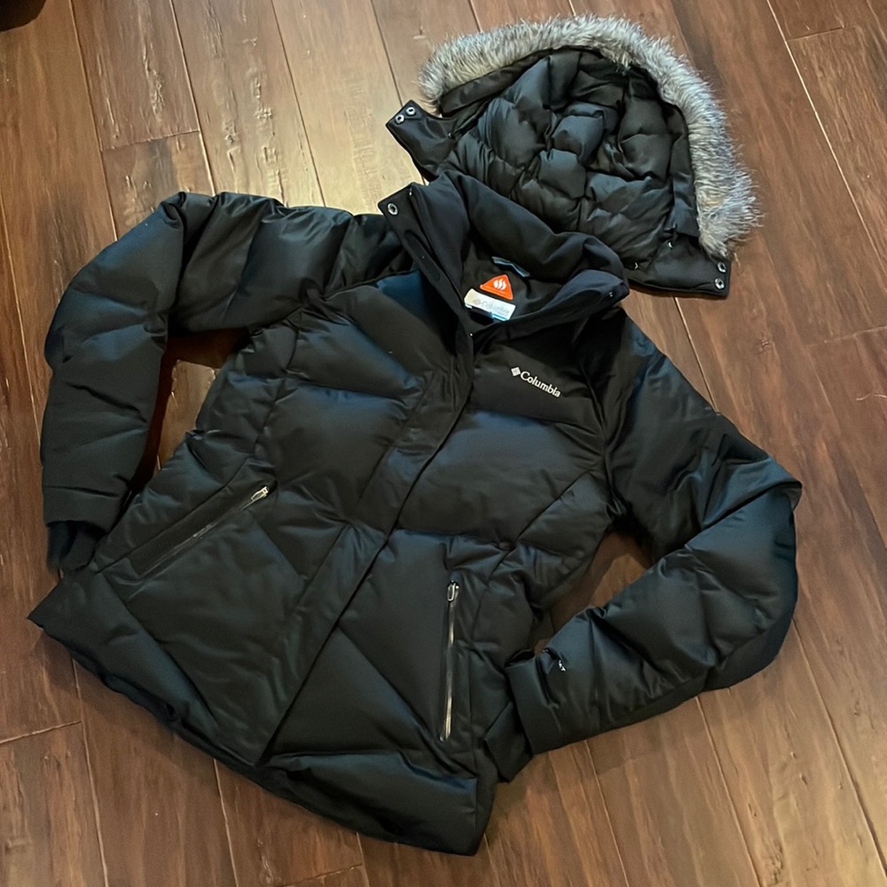 Columbia Black Ski & Snow Jacket with Detachable Hood